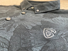 Load image into Gallery viewer, Suavanza Hawaiian Polo | Black